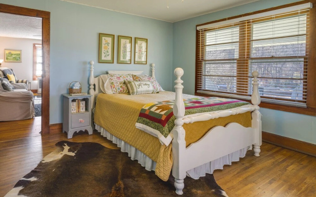 Pet-friendly Topton Home w/ Patio, Deck & Views!