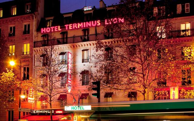 Отель Terminus Lyon вид на фасад