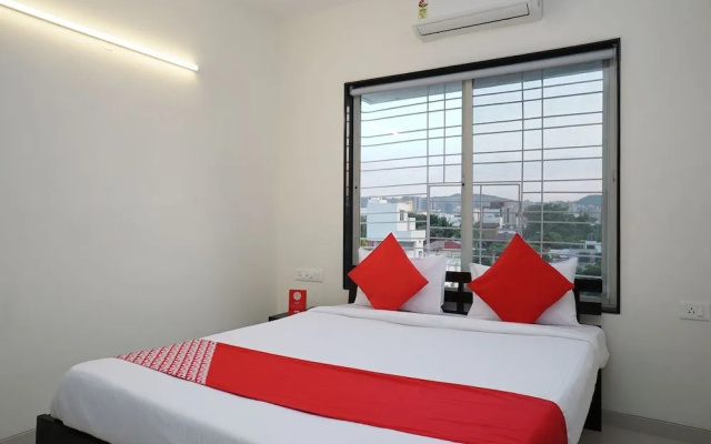 OYO 23670 Hotel Resonare Residency