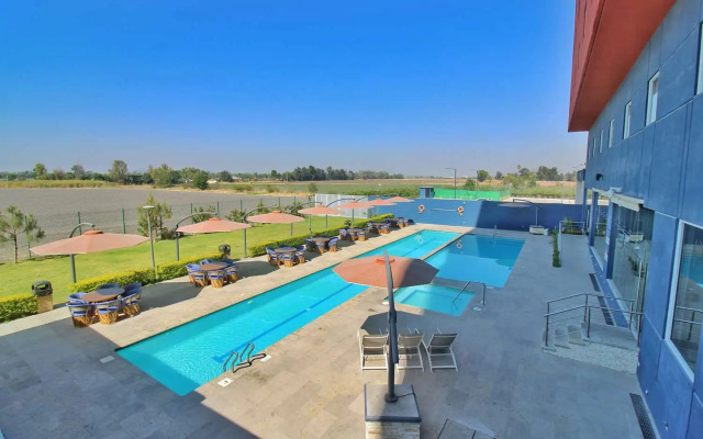 Hampton Inn & Suites by Hilton Salamanca