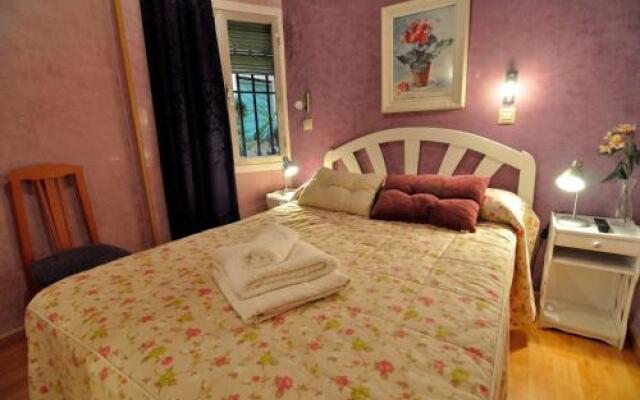 Отель Хостел Far Home Plaza Mayor Испания, Мадрид - отзывы, цены и фото номеров - забронировать отель Хостел Far Home Plaza Mayor онлайн вид на фасад