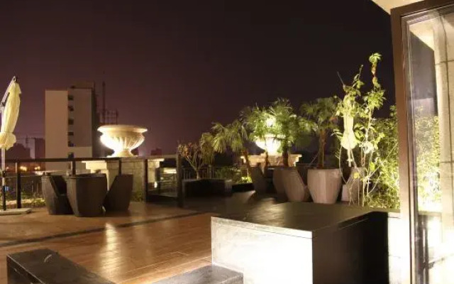 Sanmenxia Feicui Lichi Hot Spring Resort Hotel