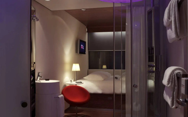 CitizenM Schiphol Airport