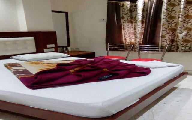 Hotel Giani International комната для гостей