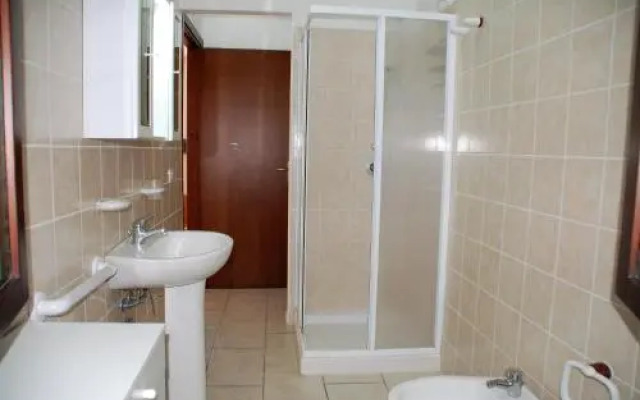 Renato Apartments