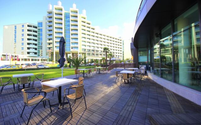 Апартаменты Menada Sunny Beach Plaza Apartments Солнечный берег вид на фасад