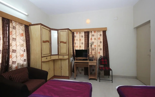 Shree Comforts By OYO Rooms