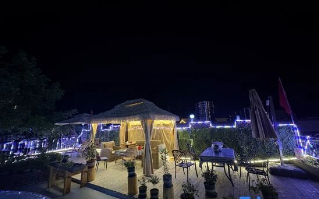 Jingu Mountain Homestay (Jiuzhaigou Qiangguqing Store)