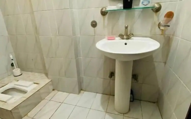 Lal Lodges Suite Apartment