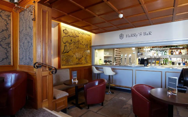 hotelImage