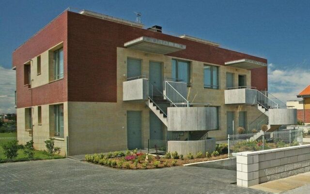 Отель Apartamentos Playa de Portio вид на фасад