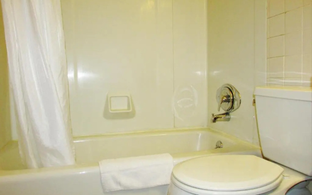 Euclid Motel