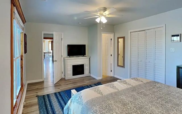 Saltcreek Sunsets by Tybee Vacation Rentals
