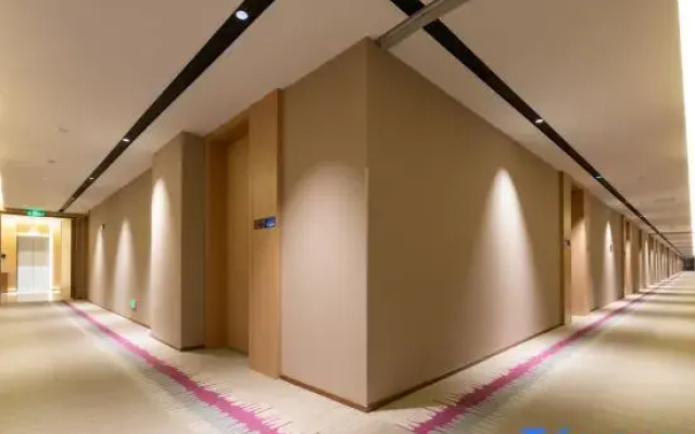 Lavande Hotel (Wuhan Xianggang Road Subway Station Ertong Yiyuan)