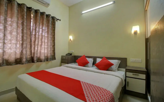 OYO 22536 Vishaak Inn