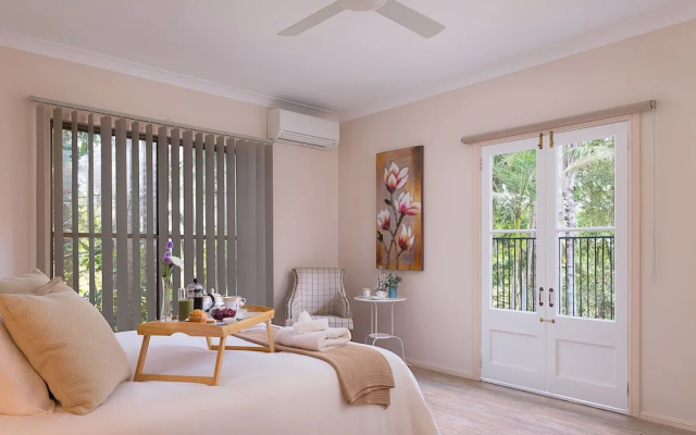 Jacaranda Cottages