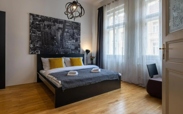 Lesser Town Apartment Melnicka by easyBNB