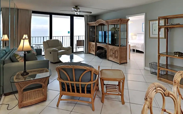 Edgewater Tower III by Resort Collection