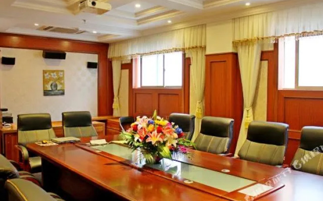 Manni Fei Holiday Hotel
