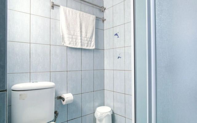 Snug apartment in Αθήνα with veranda