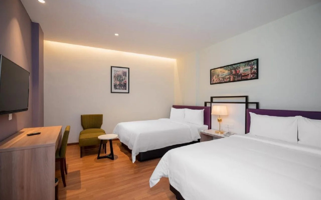 M Palace Hotel