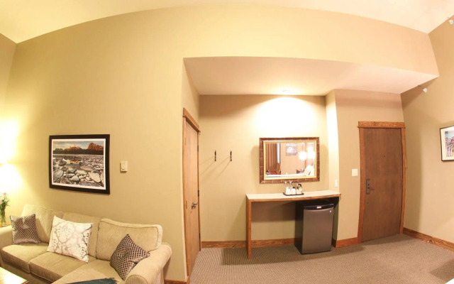 Copper Horse Lodge