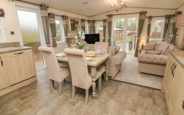 Lancaster Lodge