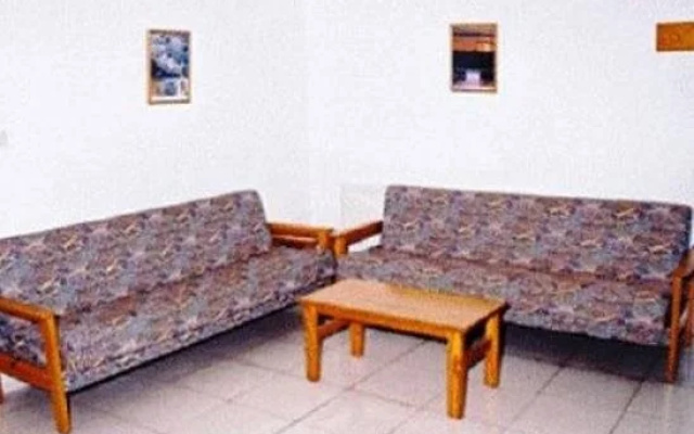 Chrysafinia Hotel Apts