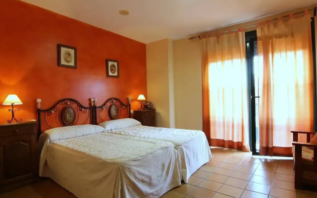 Hotel Rural Hojaranzos