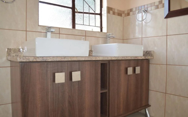 Rochilla Guest House