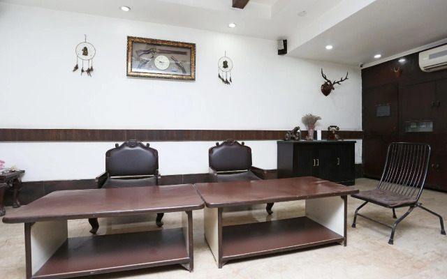 OYO 7128 Hotel Rama