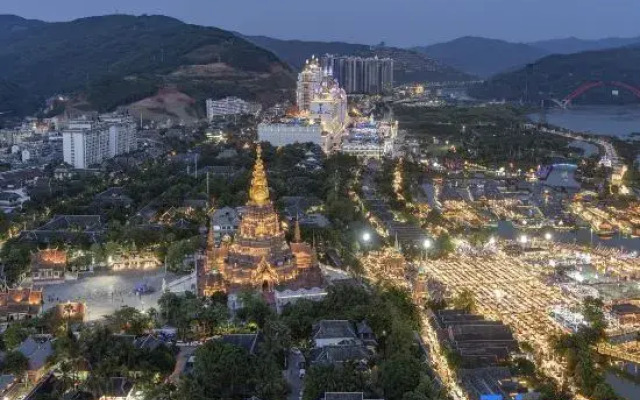 Xishuangbanna Jinghong Pan-Asia Smart Hotel (Gasa International Airport Railway Station)