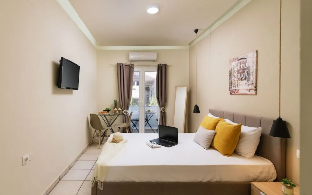 Ermis Luxury Suites & Apartments