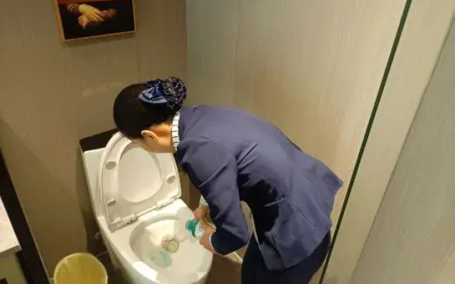 Huangting Hotel