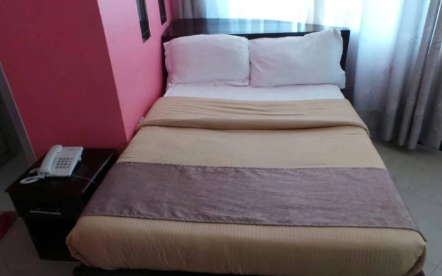 Fahari Hotel