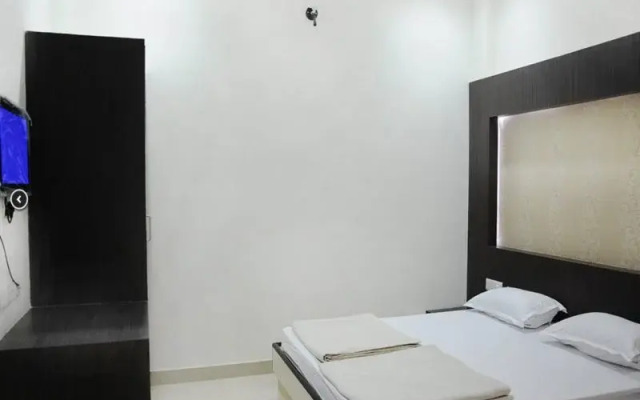 Hotel Kanhaiya Paradise
