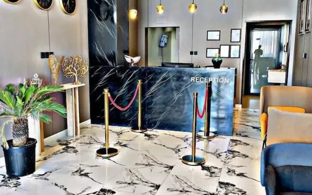 Diamond Garden Hotel