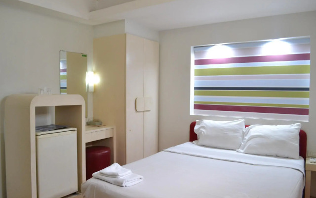 Bangsaen Villa Hotel