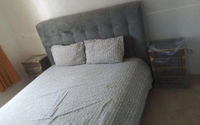 Appartement 8 à BOUZNIKA
