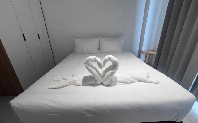 Roxy Hotel & Apartment Lawas