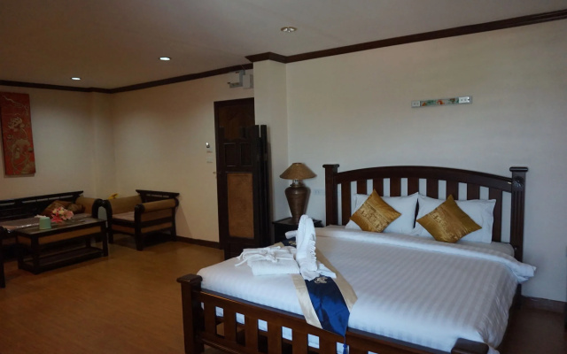 Baiboon Grand Hotel