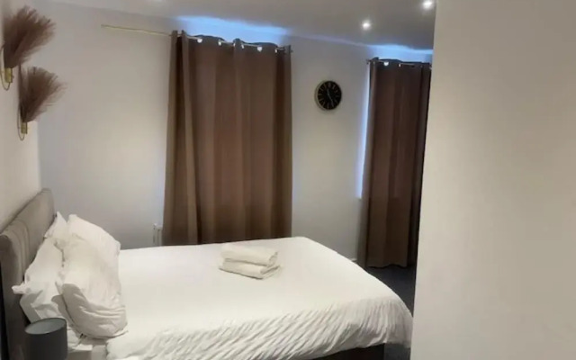 Lewisham - Apartment - Sleeps 5 - Central Location