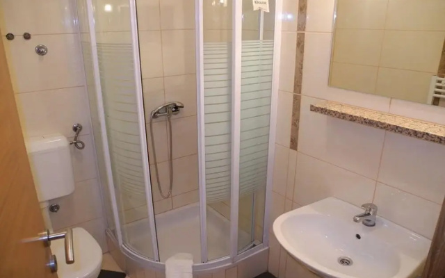 Apartment 1 Lara 4 pax