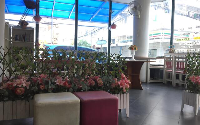 Kata Residence Hostel гостиничный бар