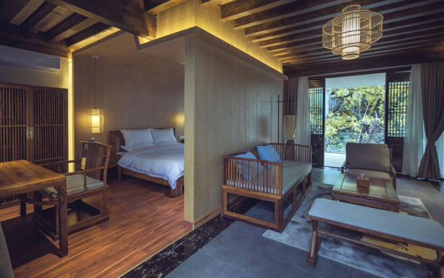 Lijiang Qilu Garden Hotel