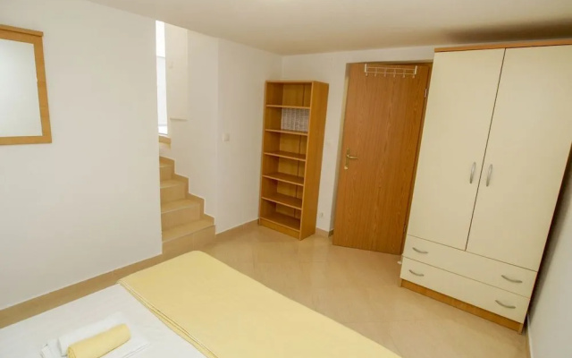 Apartments Miro