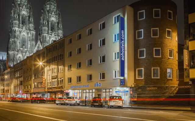 Отель a&o Köln Dom Германия, Кёльн - отзывы, цены и фото номеров - забронировать отель a&o Köln Dom онлайн вид на фасад