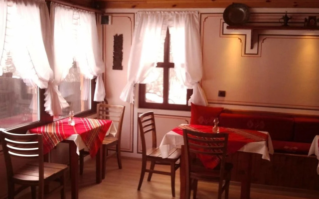 Trayanova Guest House