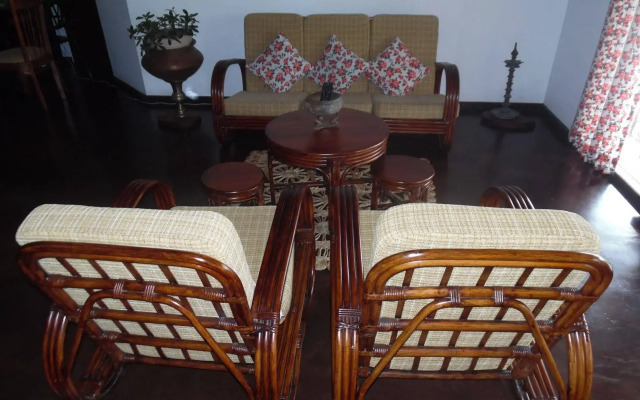 Thotupola Residence
