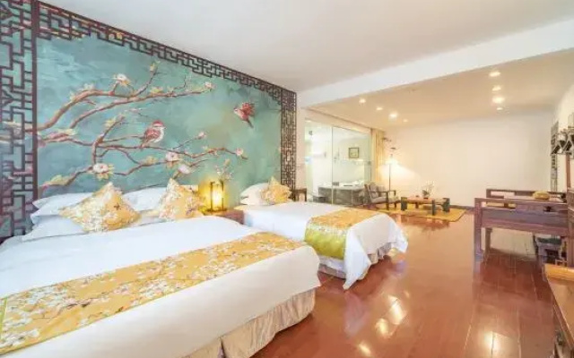 YangShuo TangChao Hotel